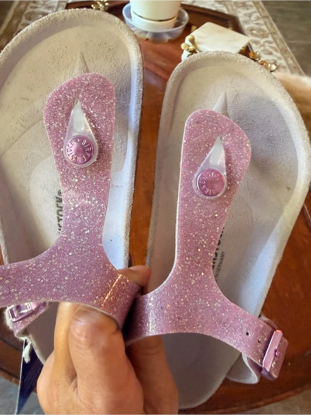 Birkenstock Kids Gizeh Thong Sandals in  Cosmic Sparkle Lavender Glitter sz 33